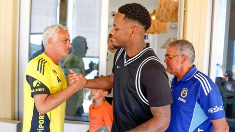 Fenerbahçelilere yeni transfer Jhon Duran’dan müjde!