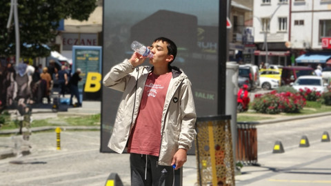 Bayburt’ta sıcaklık uyarısı sonrası yeni açıklama: Dışarı çıkmayın, risk yükseldi