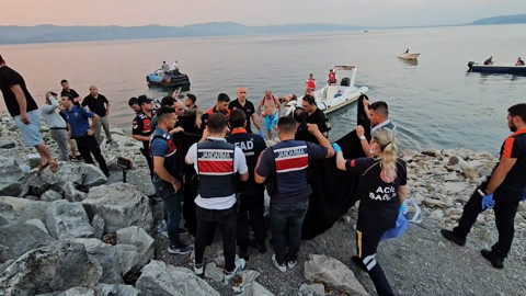 Sapanca'da facia! Serinlemek için göle girdi: Arkadaşlarının gözü önünde boğuldu