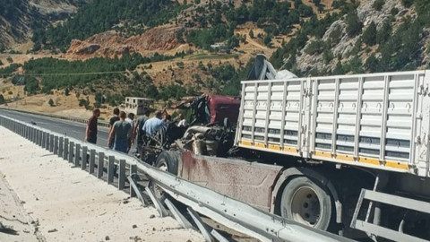 Kahramanmaraş'ta feci tır kazası: 1 ağır yaralı
