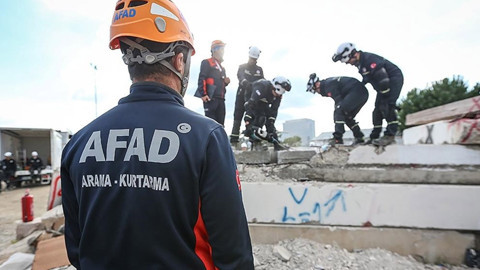 Balıkesir'de 6.1 büyüklüğünde deprem! AFAD'dan vatandaşlara kritik uyarı