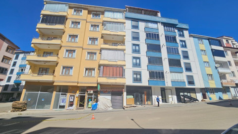Erzurum’un İspir ilçesinde heyelan nedeniyle 70 ev tahliye edildi