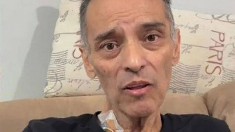 Ünlü rock yıldızı kanser nedeniyle hayatını kaybetti