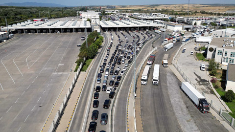 Kapıkule'deki yoğunluk oranı düştü! Araçlar 39 dakikada çıkabiliyor