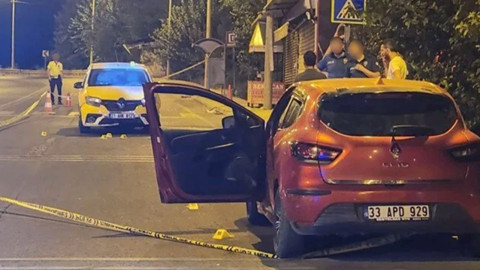 Diyarbakır'da kanlı çatışma: 2 kişi öldü, 1'i ağır 5 kişi yaralandı!