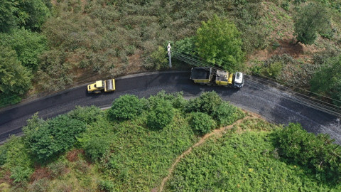 Ordu Büyükşehir Belediyesi Çaybaşı’nda 1,8 kilometrelik sıcak asfalt çalışmasını tamamladı