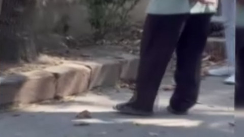 Zonguldak’ta kaldırım taşlarının arasına sıkışan canlı vatandaşlar tarafından kurtarıldı