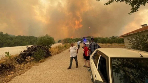 Denizli'de orman yangını! Ekipler alevlerle mücadele ediyor: İki mahalle tahliye edildi