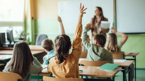 Velileri üzecek haber! Okullar açılmadan zam gündemde