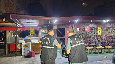 Çay ocağına silahlı saldırı: Yaralılar var