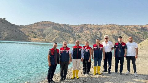 Siirt Alkumru Barajı’na 1 milyon yavru aynı anda bırakıldı, farklı yönlere dağıldılar