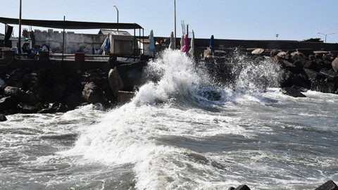 O ilde denize girişler yasaklandı