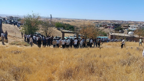 Bir aile yok oldu! Cenazede jandarma nöbet tuttu: Çok sayıda kişi gözaltına alındı