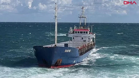 Kocaeli'de gemi karaya oturdu! 7 mürettebat helikopterle kurtarıldı