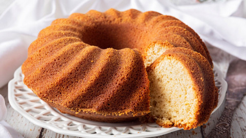 Torununu zehirli kek yedirerek öldürdü