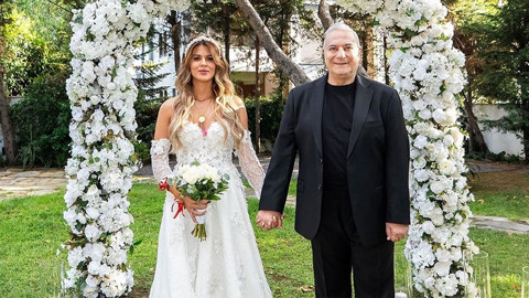 Aralarındaki yaş farkı dikkat çekmişti! Mehmet Ali Erbil'den eşi Gülseren Ceylan'a romantik doğum günü kutlaması