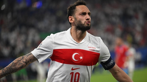 Galatasaray, Hakan Çalhanoğlu'dan vazgeçmiyor! Inter'in kararı ortaya çıktı