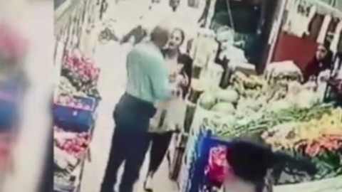 Markete giden kadına yumruklu saldırı dehşeti! Nedeni pes dedirtti: O anlar kamerada