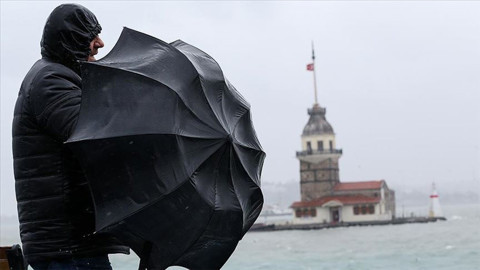 Aralarında İstanbul'da var! Meteoroloji'den uyarı: Fırtına ve sağanak geliyor