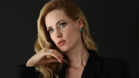 Dördüncü kez anne olan Wilma Elles yeni kareleriyle dikkat çekti! Oğlu Leon Mirza'yı paylaştı