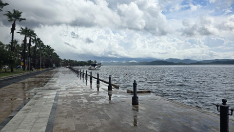 Muğla’da sağanak yağış sonrası gölde su seviyesi yükseldi! Sular kordon seviyesine çıktı