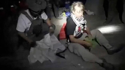 Türk aktivistler ifade verdi: Greta'ya işkence edildi! "Süründürüp, İsrail bayrağını öptürdüler"