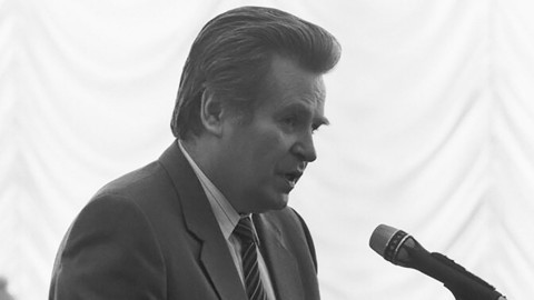 Ünlü gazete müdürünün şüpheli ölümü!  21 metre yükseklikten düşerek can verdi