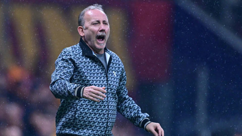 Beşiktaş'ta Sergen Yalçın'dan şok karar! Galatasaray derbisi sonu oldu! Yeni transferin biletini kesti