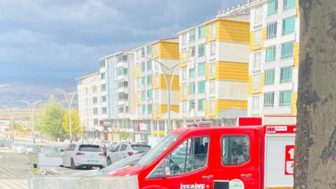 Bingöl’de Parkta demir korkuluklara sıkıştı! Ekipler o canlıyı kurtarmak için seferber oldu