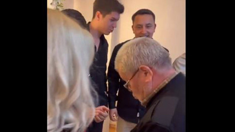 Nişan törenine genç kızın tepkisi damga vurdu! Tüm salon şaşırdı kaldı