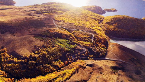 Dağların kalbinde renk şöleni! Nemrut’ta sonbahar zamanı görenleri büyülüyor