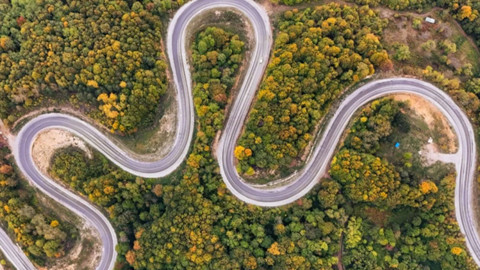 Renk cümbüşü havadan görüntülendi! İnegöl’de yeşil yerini sarı ve turuncuya bıraktı