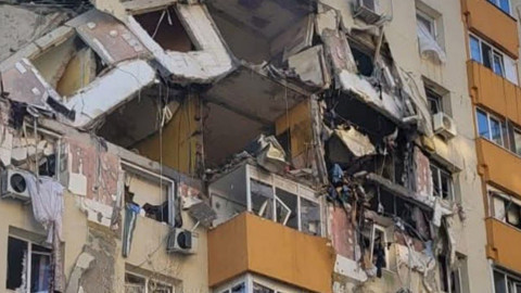 Romanya’da apartmanda patlama: 3 ölü, 13 yaralı
