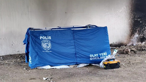 Yürek burkan olay! Durağın yanında ölü bulundu