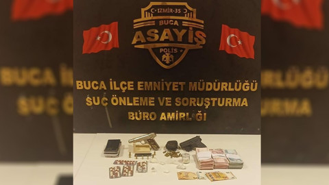 İzmir’de ruhsatsız silah ve uyuşturucu operasyonu; 6 kişi gözaltına alındı