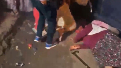 Düğün bir anda kabusa döndü! Havai fişekler kalabalığın ortasında patladı: Ortalık savaş alanına döndü