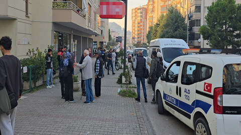 Eski koca dehşet saçtı! Göğsünden bıçakladı, polisi arayıp teslim oldu