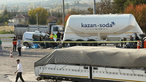 Ankara'da kahreden kaza! Otomobil hurdaya döndü: 3 kişilik aile yok oldu