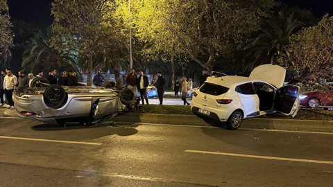 Kartal'da trafik kazası! 3 otomobil ve bir hafif ticari araç çarpıştı: 5 yaralı