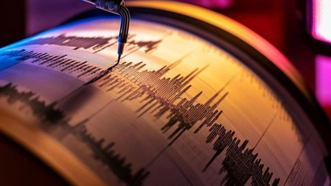 Kandili duyurdu! Manisa'da korkutan deprem!