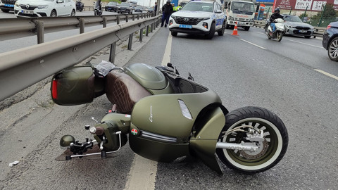 Küçükçekmece D-100 yan yolda feci kaza! 1 ölü, 1 ağır yaralı