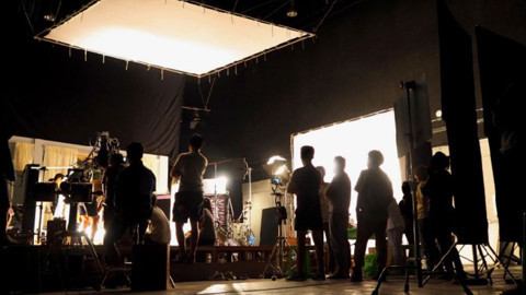 Ünlü oyuncu, "Silahla tehdit edildim" demişti! Yapım şirketinden o iddialara yanıt gecikmedi