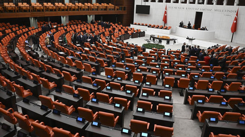 Meclis'te yoğun gündem: Vergi ve bütçe mesaisi başladı