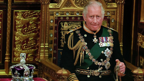 Kral Charles'ın saçı satışa çıktı! Fiyatı duyanları şoke etti