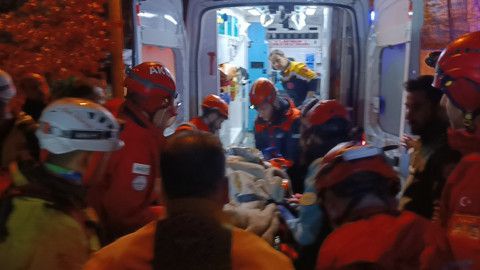 Doğa yürüyüşü felaketle bitti! Ölü ve yaralı var