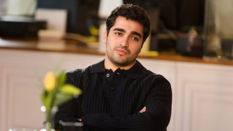 Yalı Çapkını'nın Ferit'iydi! Mert Ramazan Demir ehliyeti kaptı