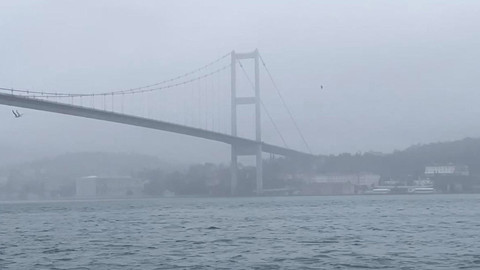 İstanbul Boğazı sis nedeniyle gemi trafiğine kapatıldı
