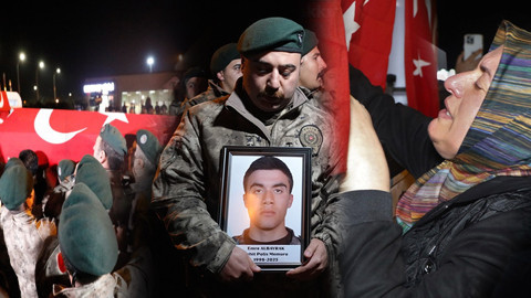 Samsun’da acı veda! Şehit polis Emre Albayrak’ın naaşı gözyaşlarıyla karşılandı... Ailesinin feryadı yürekleri dağladı