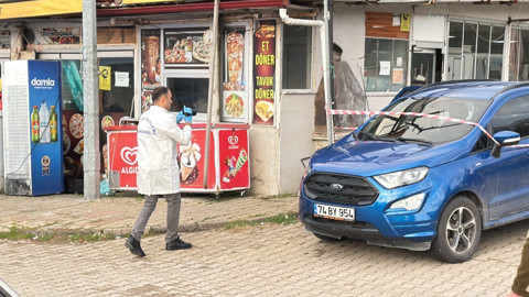Husumetlisini av tüfeğiyle yüzünden vurdu