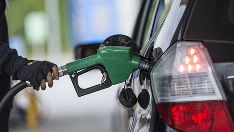 Araç sahipleri dikkat! Tarih verildi... Benzine indirim geliyor